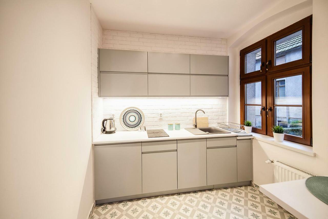 Apartamenty Torunskie Pod Krzywa Wieza Esterno foto