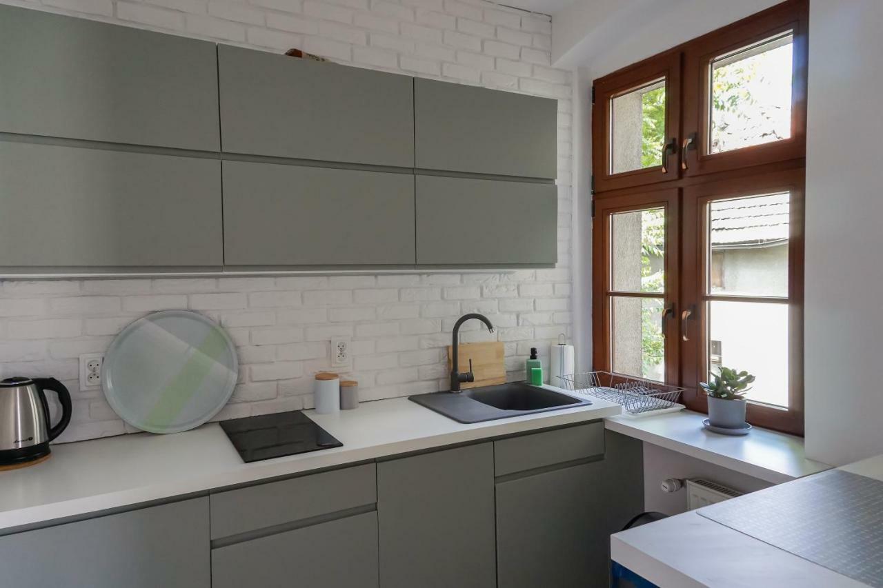 Apartamenty Torunskie Pod Krzywa Wieza Esterno foto