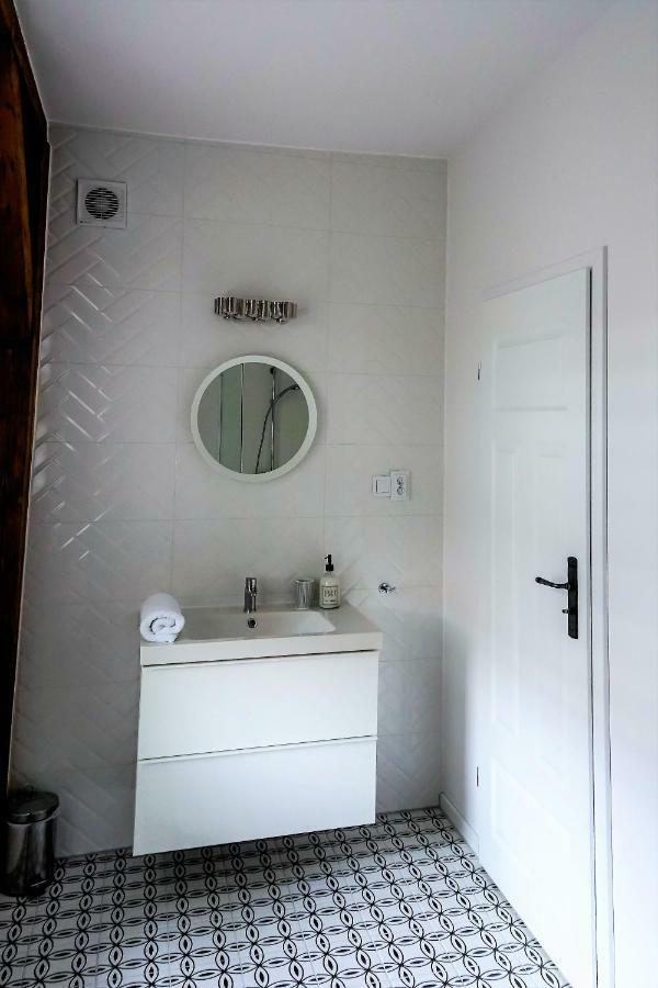 Apartamenty Torunskie Pod Krzywa Wieza Esterno foto