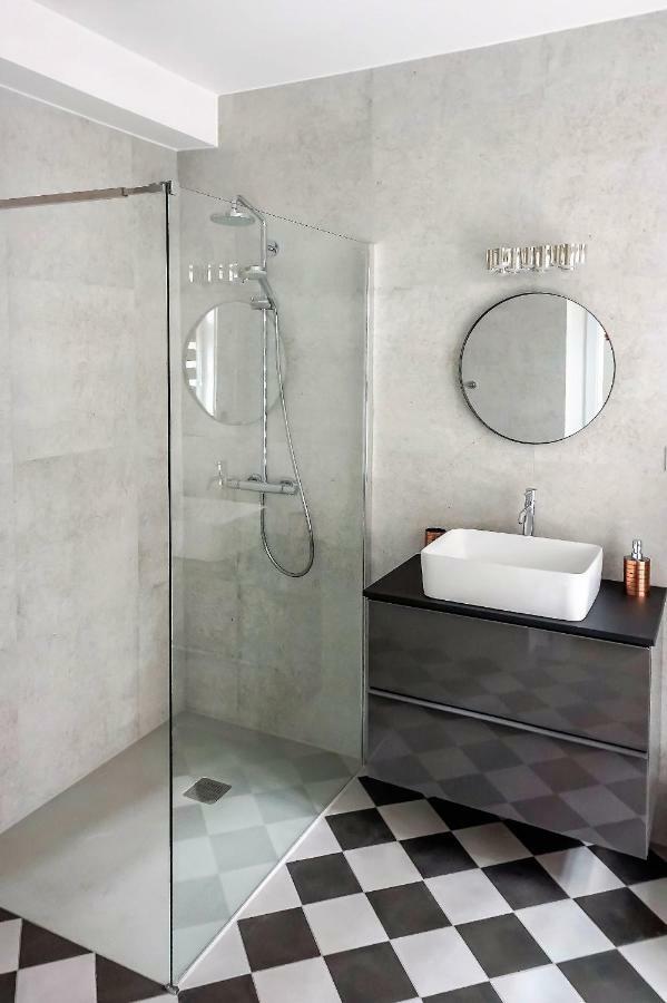 Apartamenty Torunskie Pod Krzywa Wieza Esterno foto