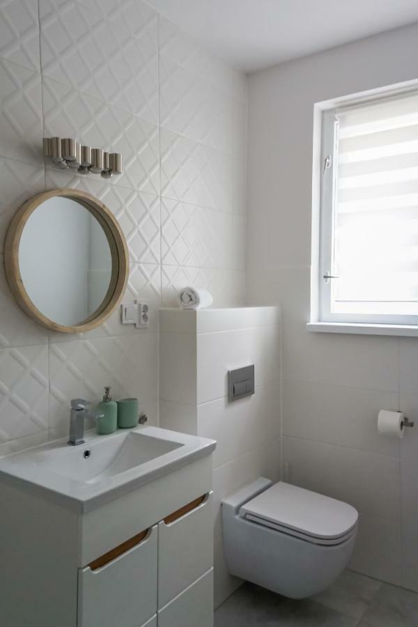 Apartamenty Torunskie Pod Krzywa Wieza Esterno foto
