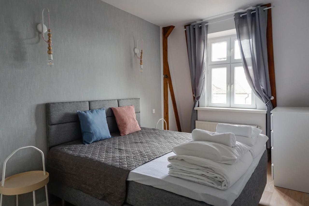 Apartamenty Torunskie Pod Krzywa Wieza Esterno foto